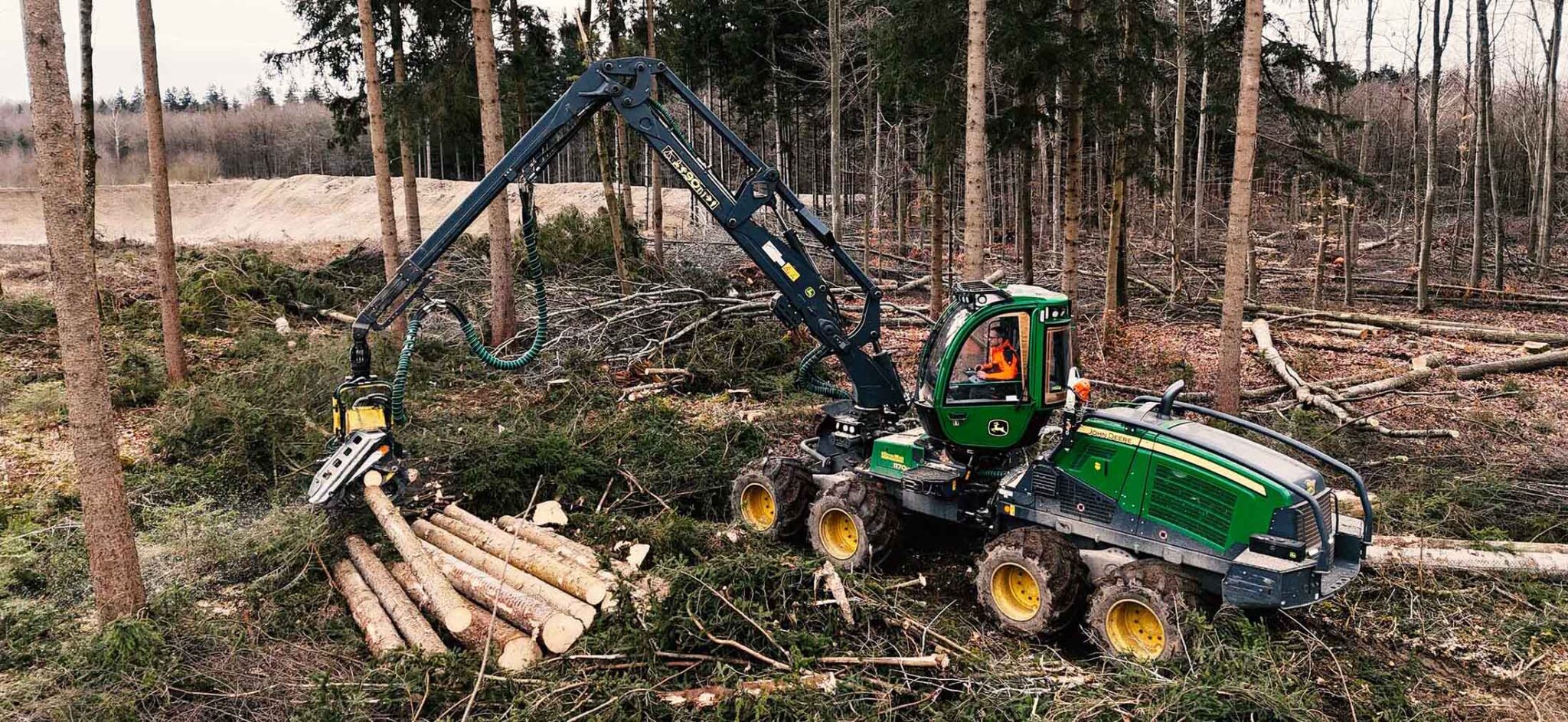 Harvester im Forsteinsatz
